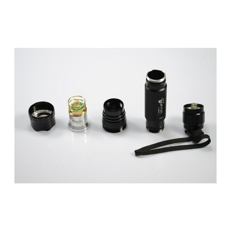 Utforska Ultrafire WF-501B U2 LED-ficklampa 1300 lumen fem lägen perfekt för camping äventyr och nödsituationer