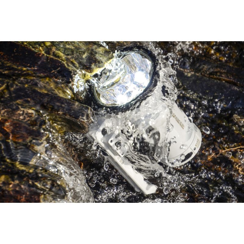 Manker MK38 mångsidig LED-ficklampa med 8x XHP70.2 41500 lumen långt kastavstånd avancerad digital optik