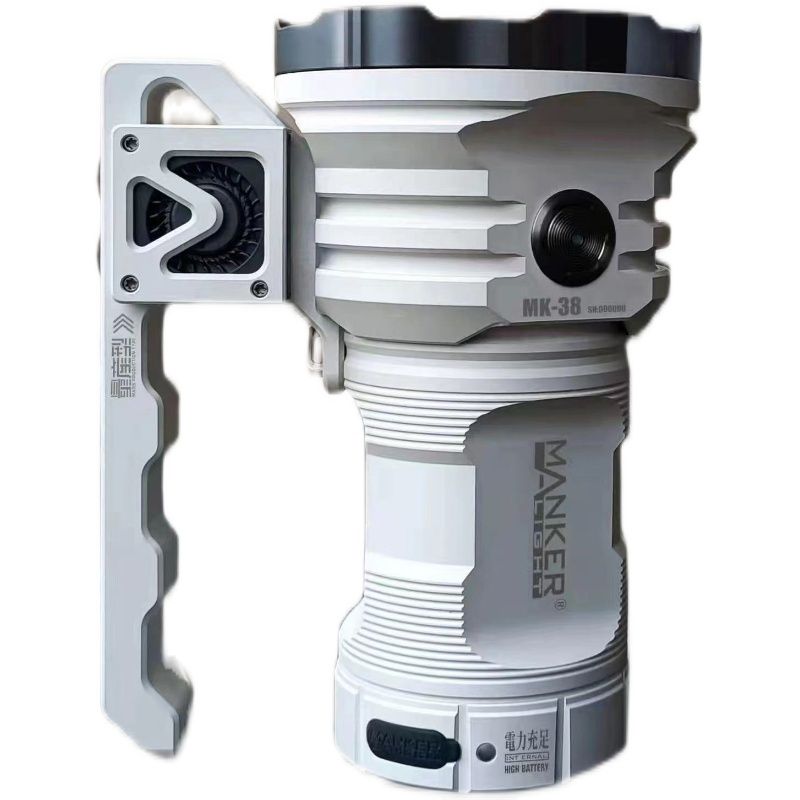 Manker MK38 mångsidig LED-ficklampa med 8x XHP70.2 41500 lumen långt kastavstånd avancerad digital optik