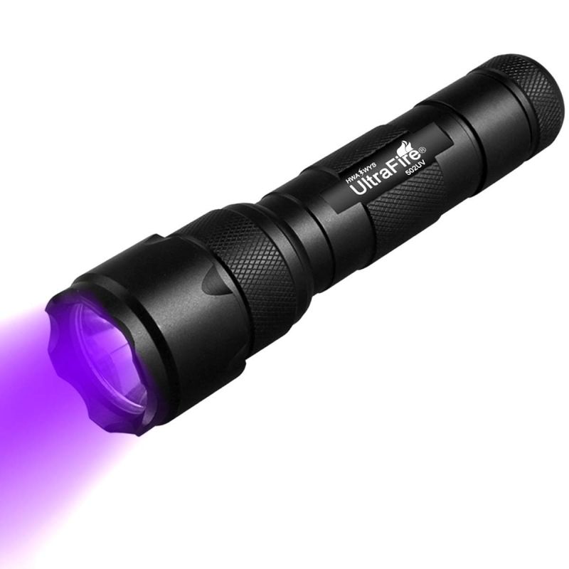 UltraFire WF-502B.2 UV-ficklampa för husdjursurin och säkerhet med zoomfunktionalitet och kraftfullt UV-ljus