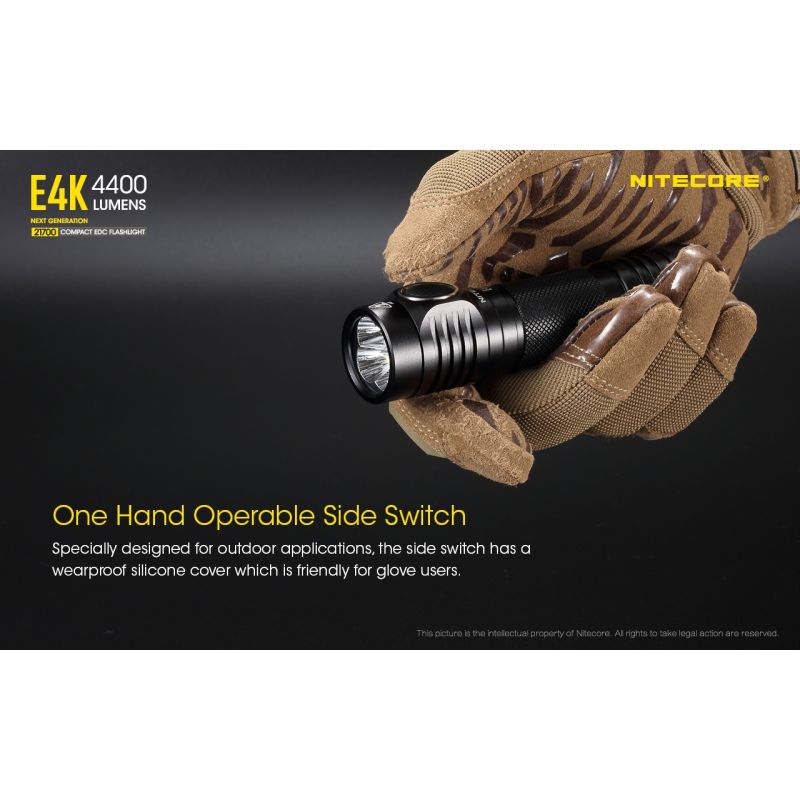 Upptäck Nitecore E4K Ficklampa 4400 Lumen vattentät och kompakt design perfekt för utomhusbelysning
