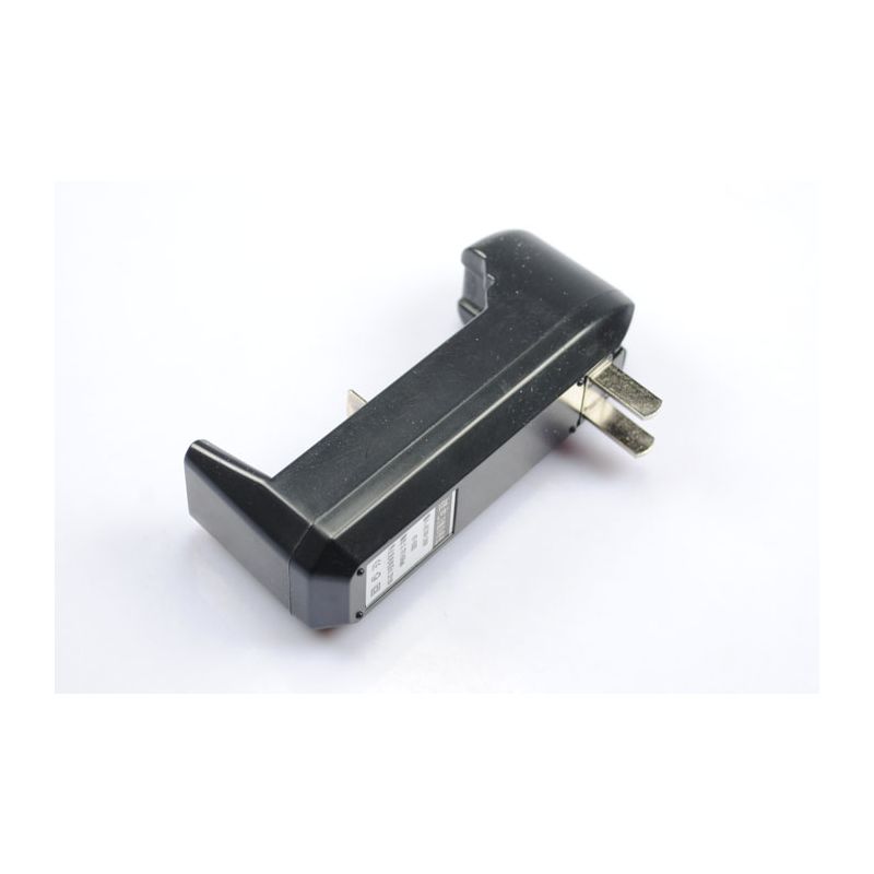 UltraFire Singelcellsladdare för 18650 16340 AA AAA CR123A uppladdningsbart batteri mångsidig och bärbar