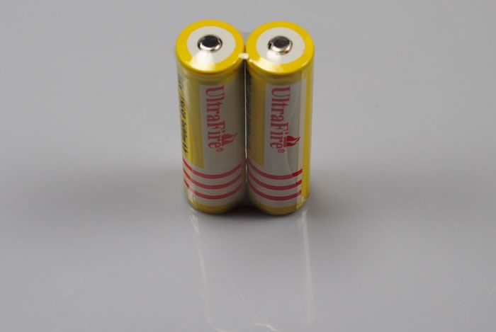 Ultrafire BRC 18650 Li-ion uppladdningsbart batteri 3600MAH högpresterande och säker energikälla för elektronik
