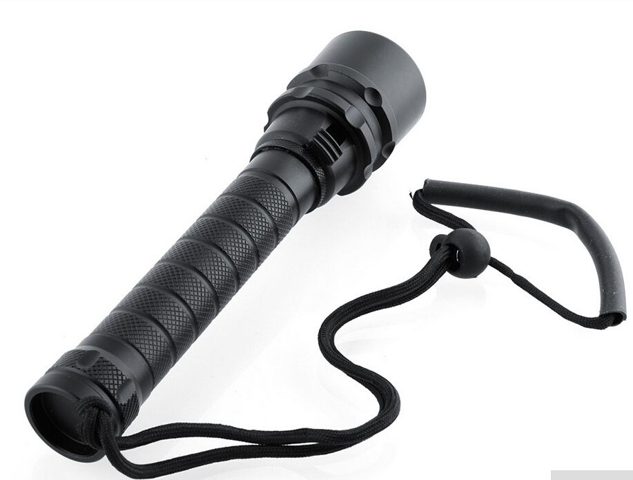 Illuminate Adventures SK68 Q5 LED Bärbar Mini ZOOM-ficklampa 6000 lumen Hållbar Vattentät Campinglampa