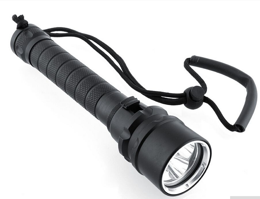 Illuminate Adventures SK68 Q5 LED Bärbar Mini ZOOM-ficklampa 6000 lumen Hållbar Vattentät Campinglampa