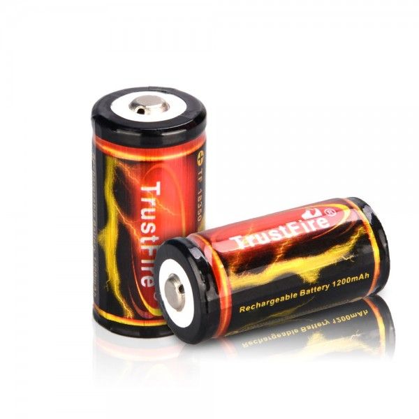 TrustFire 18350 3.7V litiumbatteri 1200mAh uppladdningsbart högkapacitetsbatteri för avancerade ficklampor