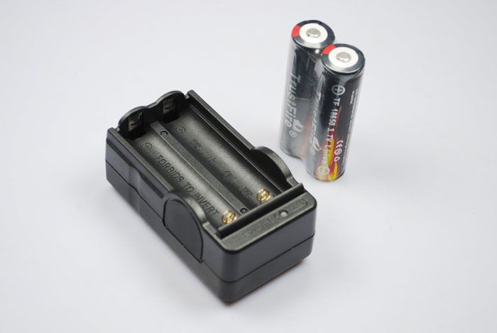 OEM Digital Batteriladdare för 2x18650 Batterier Universell Kompabilitet Säker Laddning Pris 0-19.99
