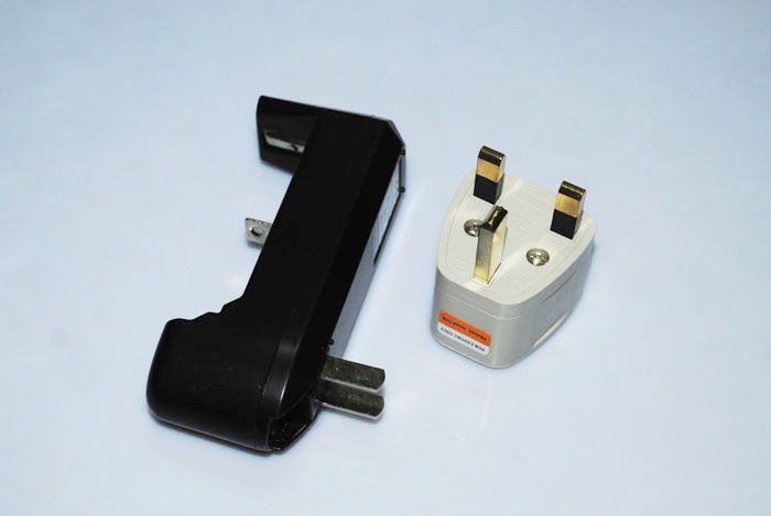 UltraFire Singelcellsladdare för 18650 16340 AA AAA CR123A uppladdningsbart batteri mångsidig och bärbar