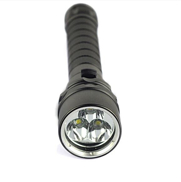 Illuminate Adventures SK68 Q5 LED Bärbar Mini ZOOM-ficklampa 6000 lumen Hållbar Vattentät Campinglampa