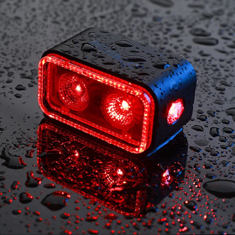 Magicshine SEEMEE300 Smart bakljus med 300 lumen, 360° synlighet, IPX6 vattentät, cykelsäkerhetsljus