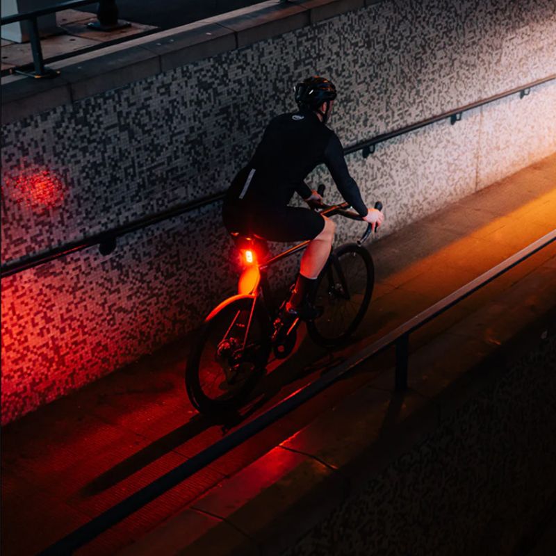 Magicshine SEEMEE300 Smart bakljus med 300 lumen, 360° synlighet, IPX6 vattentät, cykelsäkerhetsljus