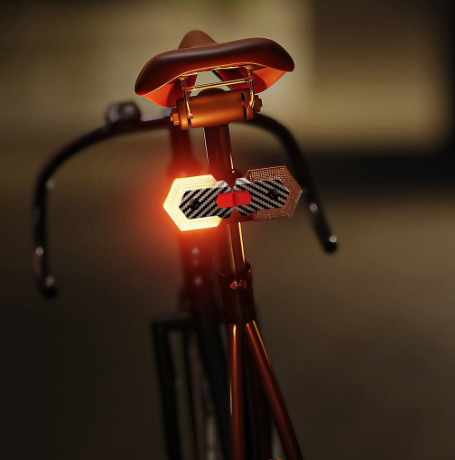 CarryBright Kolfiber Cykelblinkers 4-pack: USB-uppladdningsbar, Trådlös Fjärr, Starka LED Fram/Bak för Elcykel, Cykelsäkerhet